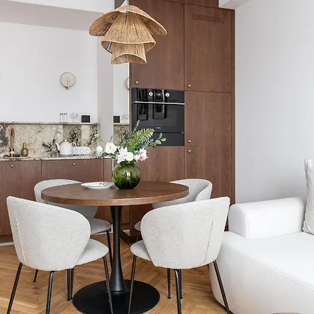 Rentplanet - Wilcza Apartment